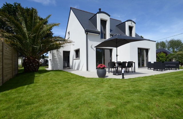New house 4 * 600 m from the sea in Trégastel (Côte de Granit Rose)