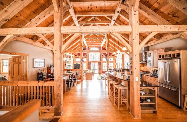 New Listing! Golf/Ski home w/SteamRoom & Hot Tub