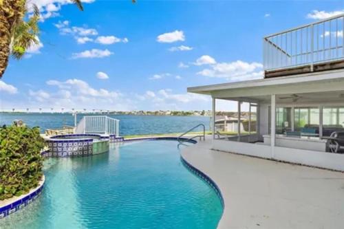 NEW Listing Tropical Island Beach House