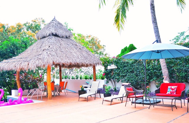 New Listing - Villa Jenny, 1 bedroom, 1 bathroom, stunning pool and patio