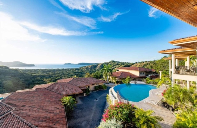 New Listing! Well appointed 3 bedroom Condo with Expansive Ocean Views