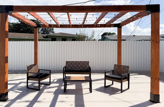NEW! Luxury 5BR Villa*Private Pool*BBQ*Game Room