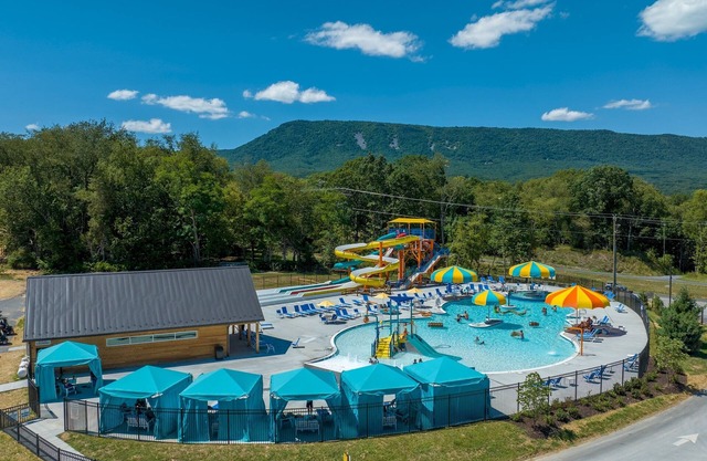 New Luxury Glamping Tent at Luray RV Resort - (V418)