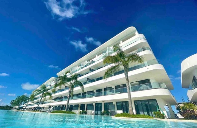 New Magnificent condo, beach club & golf in Hard Rock Punta Cana Hotel area.