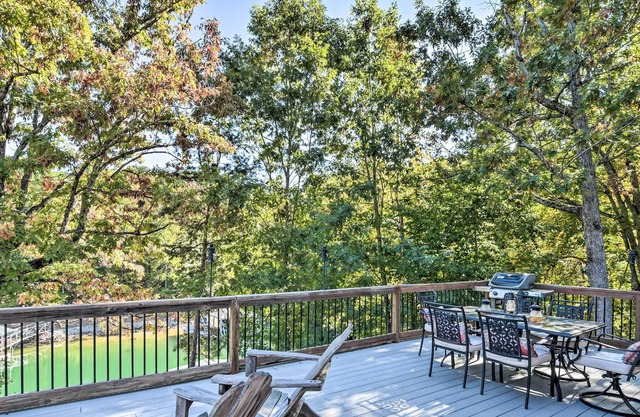 NEW! Marvelous Seneca Retreat w/ Lakefront Views!