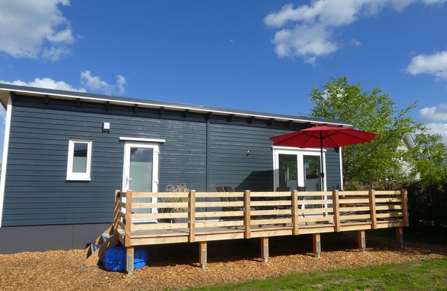 New mobile home in sustainable wood construction only 50 m from the Schlei!