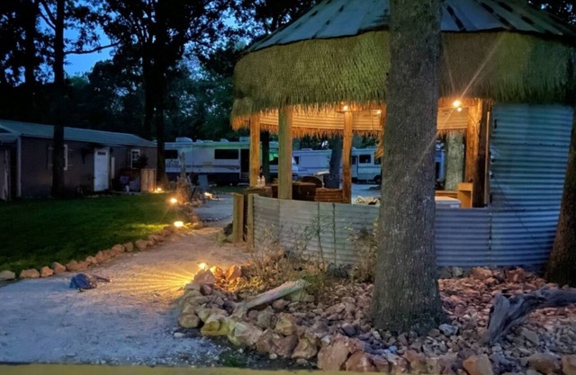 New modern cabin on a beautiful shaded property across from Honey Creek Bridge.
