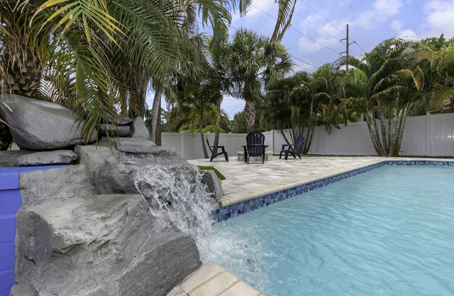 NEW Modern Home w/Heated Pool and Resort Backyard - 4 mins to beach