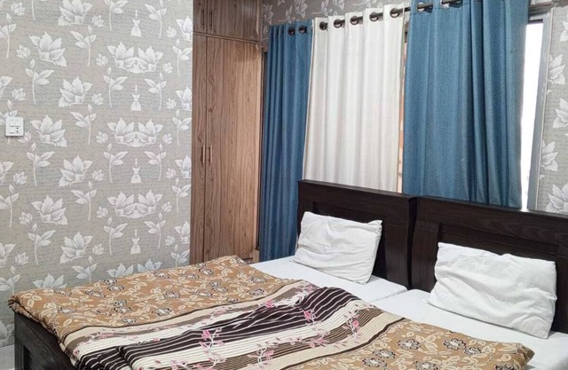 New Pak Hotel