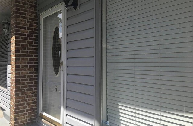 NEW! Private 2BR | Large Kitchen | Close to Ocean!