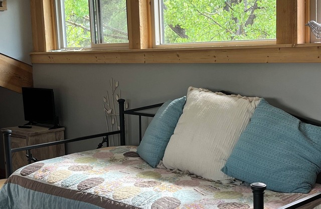 New, private, lakefront efficiency apartment.