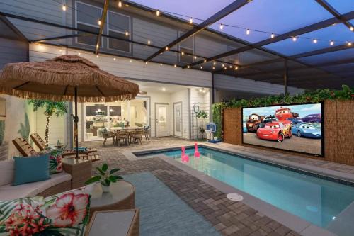 New Resort Themed Ultra Comfortable Heated Private Pool Game Room Family Home Near Disney