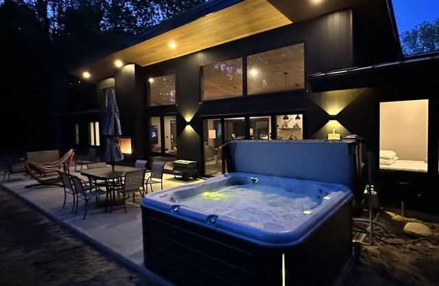 New Riverside Modern Home