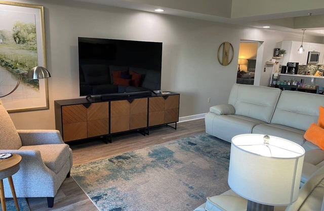 New, SpeedwaySkyview 3BR/3BA@BMS