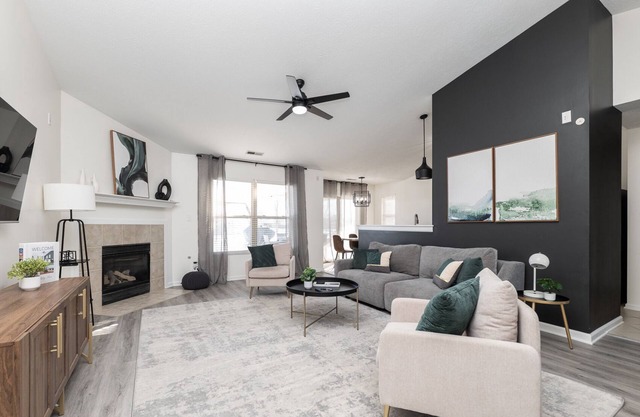 NEW! Stylish Ranch near Grand Park/Westfield w/all the Extras! Sleeps 10!