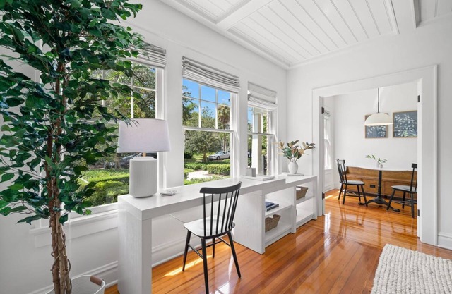 NEW The Adaline 4 Updated Hyde Park Apt