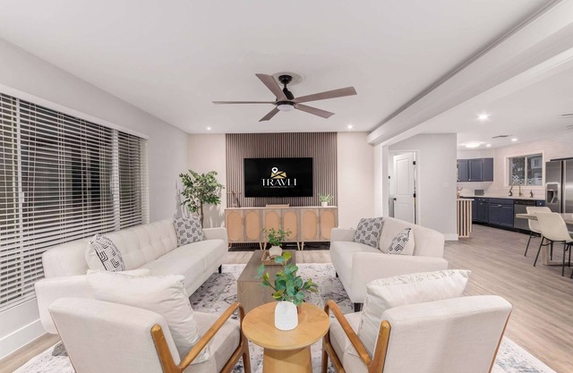 NEW|The Mesquite Retreat on Oak|Entertainers Oasis