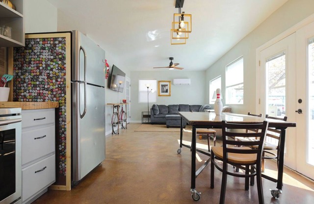 New · Unique 2-bedroom retreat in Cañon City