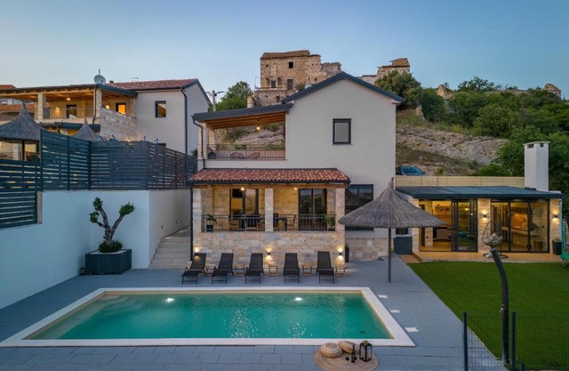 New Villa - Luxury Vacation