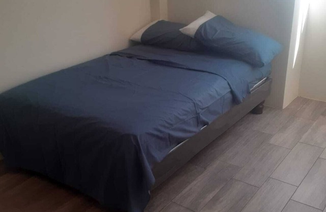 Newly-built 1-storey House, 3 Bdrms + 2 Bthrms, Hot Showers - Secure Bungalow