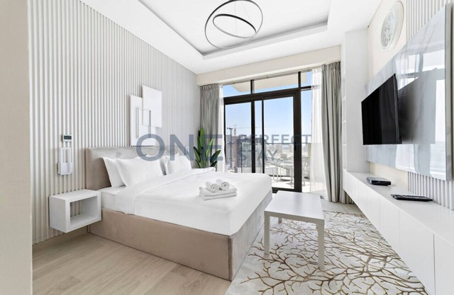 Newly Furnished Studio | 10 mins from Dubai Airport