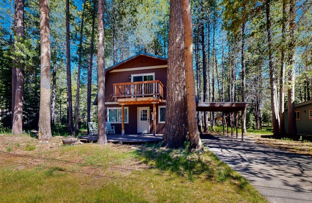 Newly Remodeled Chalet - Near Skiing & Golf
