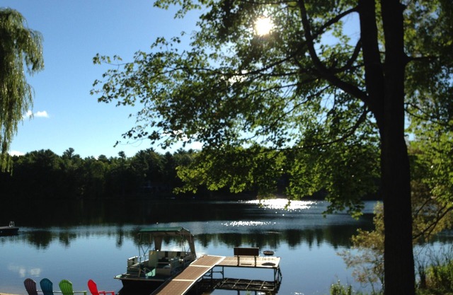 Newly-remodeled…100ft sandy beach.2 free kayaks&paddleboat-4 bedrooms.sleeps12
