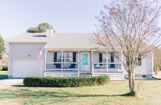 Newly renovated, 4BD 2 BA, 1 full acre, sleeps 8, and is pet friendly.