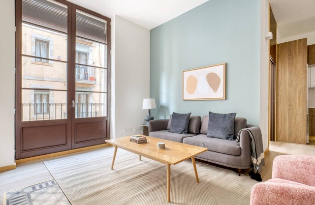 Newly Renovated El Born 2BR nr Port Vell, by Blueground