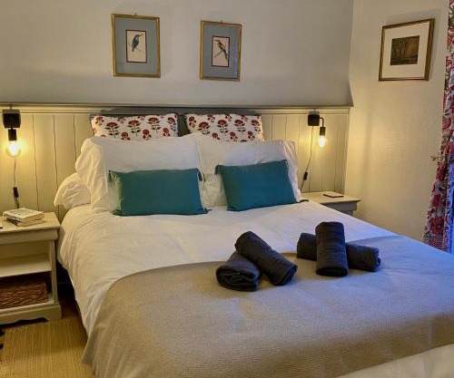 Newly Renovated Ground Floor Apartment close to Thermes