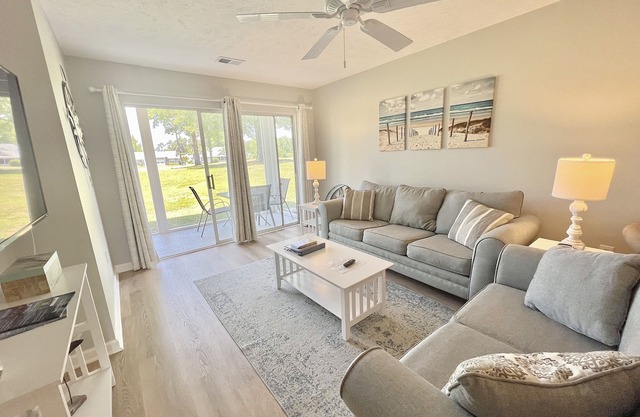 Newly Upgraded 1st FL 2 Bed Golf Course View!