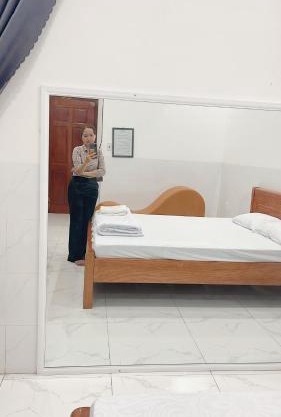 Nhà Nghỉ Hạnh Phúc