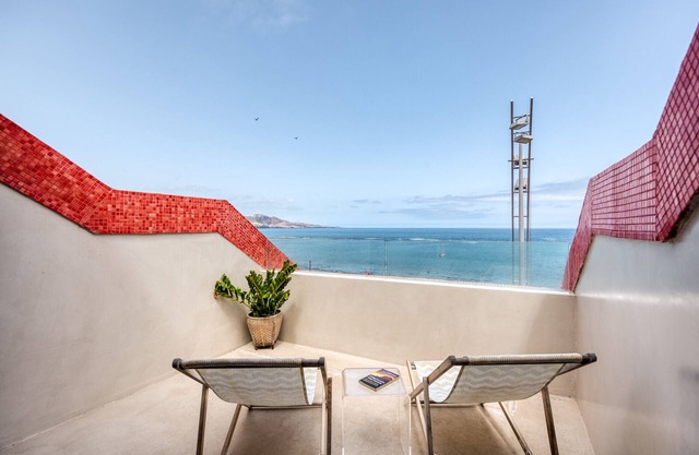 Nice beach views with terrace By CanariasGetaway