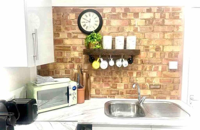 Nice And Cosy Large Studio Near Luton Airport!