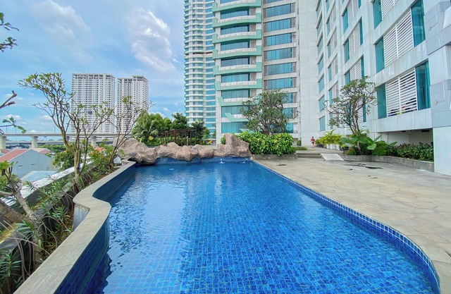 Nice And Elegant 2Br At Grand Kamala Lagoon Apartment