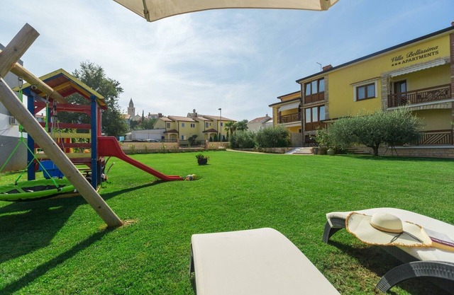 Nice and modern sunny apartment in Funtana