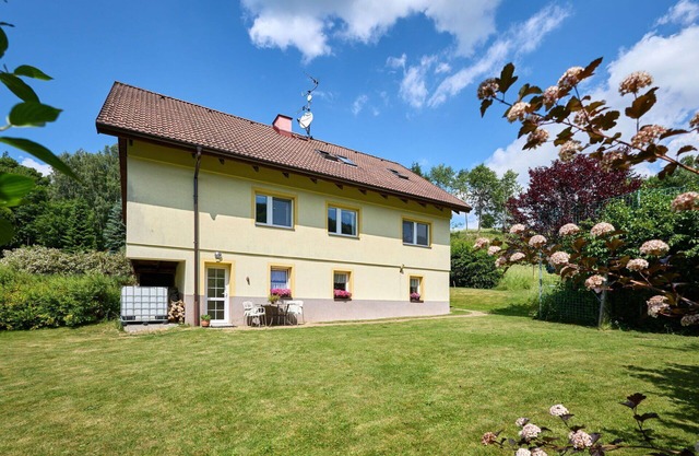 Nice apartment for 4 people with WIFI, TV, patio and pets allowed