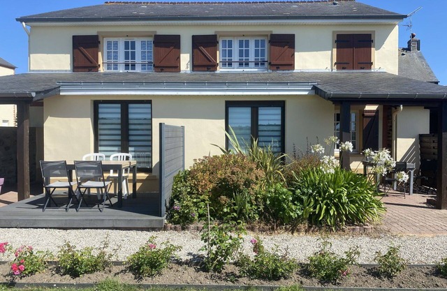 Nice apartment in villa for 4 people with WIFI, TV, terrace and panoramic view