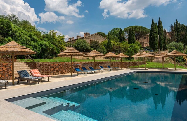 Nice apartment for 4 guests with pool, A/C, WIFI, TV, terrace and pets allowed