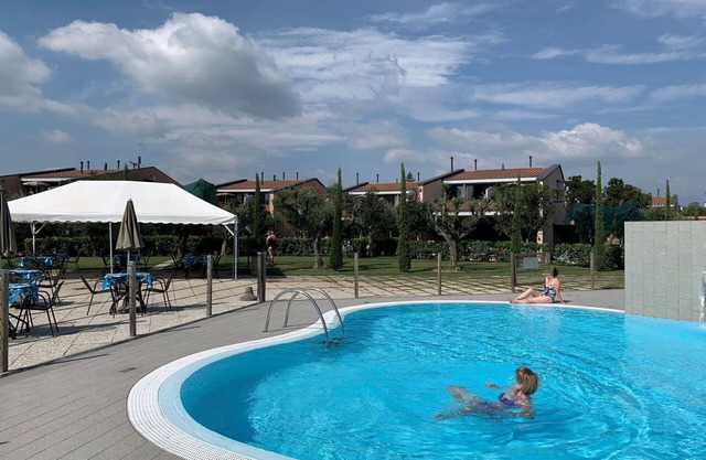 Nice apartment for 2 people with pool, WIFI, A/C, TV, balcony and pets allowed