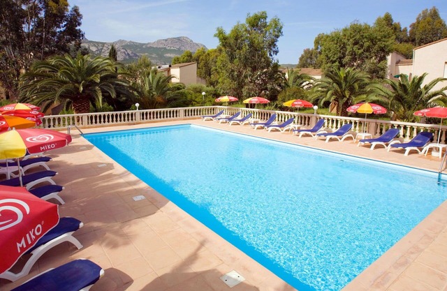Nice apartment for 2 guests with pool, WIFI, A/C, TV, terrace and parking