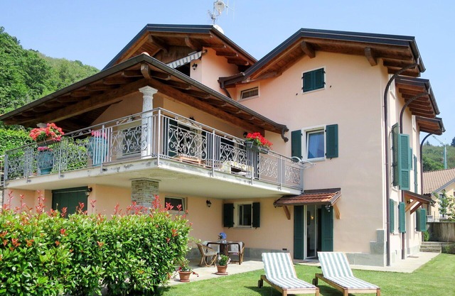 Nice apartment for 4 people with WIFI, TV and terrace