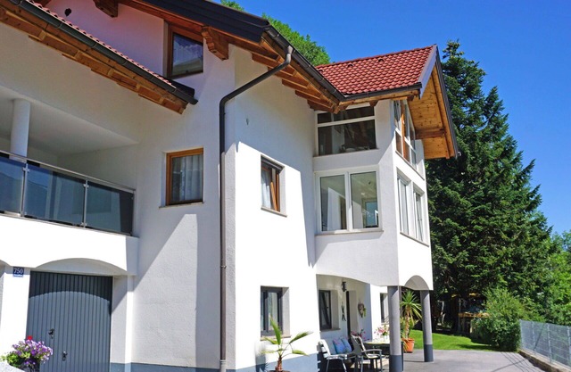 Nice apartment for 4 people with WIFI, TV, patio and pets allowed