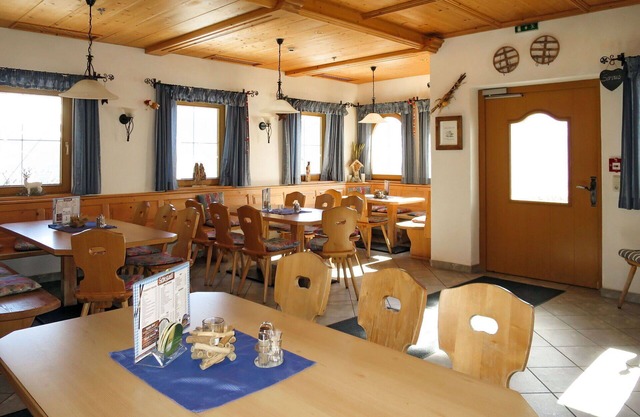 Nice apartment for 9 people with WIFI, TV and balcony