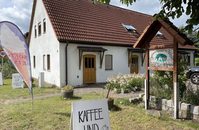 Nice apartment for 4 guests with TV, terrace, pets allowed and parking