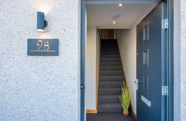 Nice apartment for 5 guests with WIFI, TV, pets allowed and parking