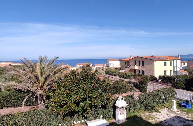 Nice apartment for 4 people with WIFI, pool, TV and balcony, close to Castelsardo