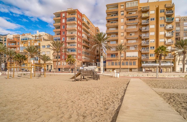 Nice apartment in Almeria with WiFi