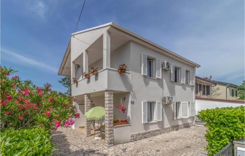 Nice Apartment In Jadranovo With Wifi