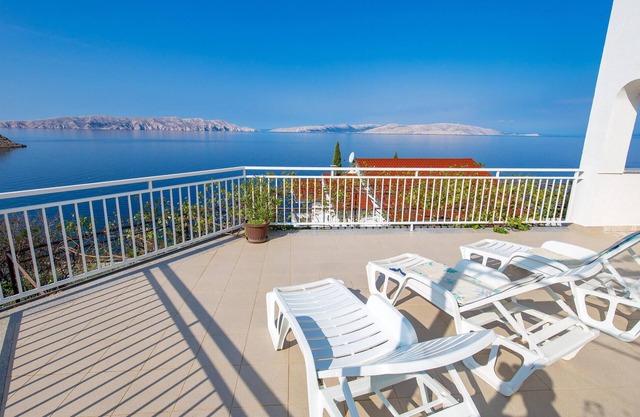 Nice apartment in Sv.Juraj with kitchen